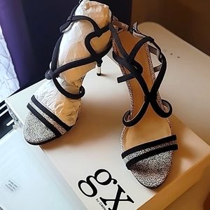 GX by Gwen Stefani Black and white woman's shoes size 9